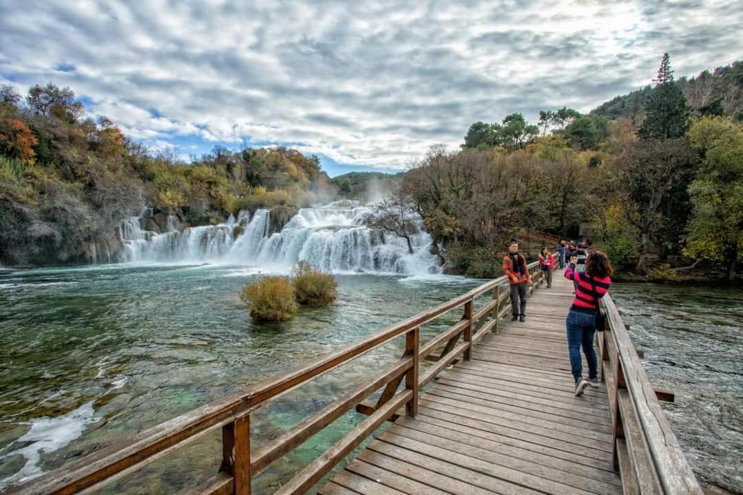 Ana, Sibenik - Brodarica *