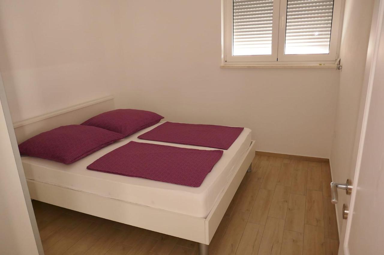 Ana, Sibenik - Brodarica Apartment Brodarica (Sibenik-Knin)