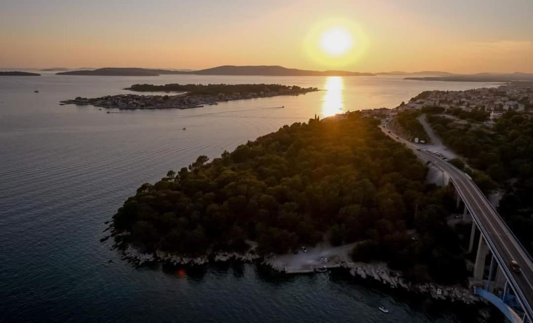 Ana, Sibenik - Brodarica Apartment