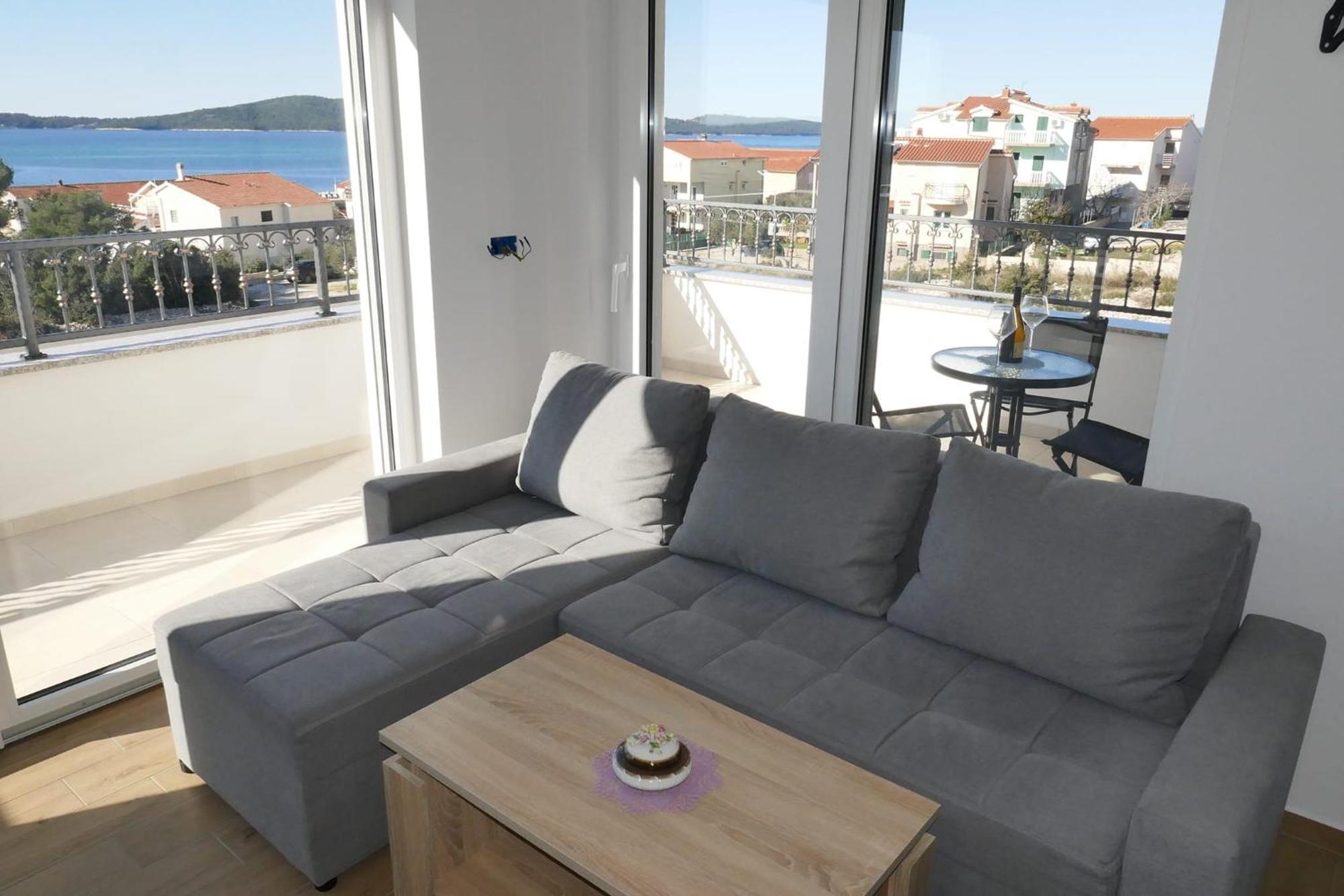 Ana, Sibenik - Brodarica Apartment