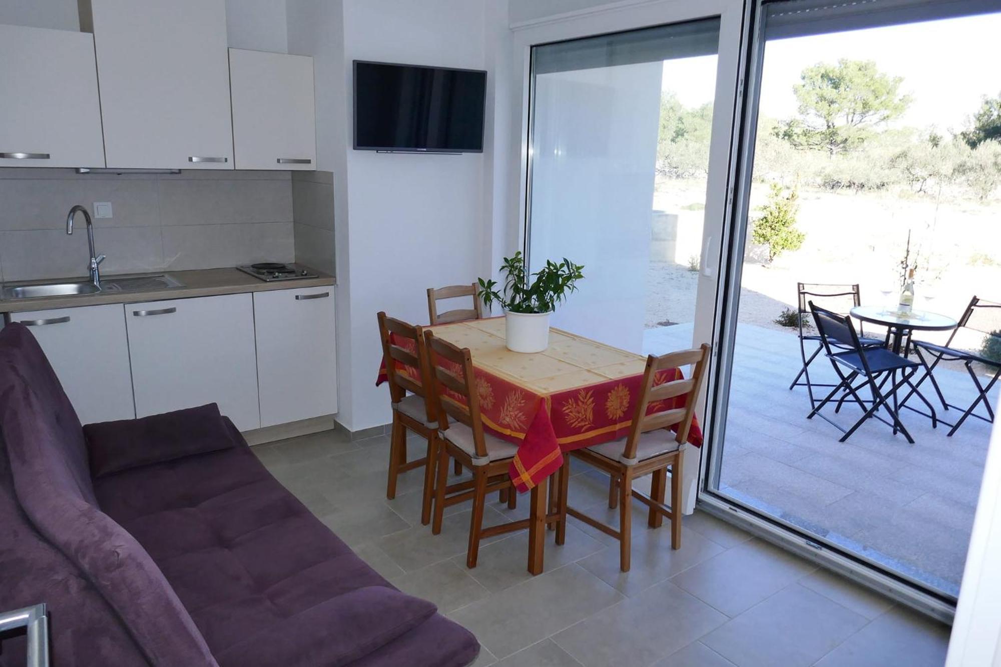 Ana, Sibenik - Brodarica